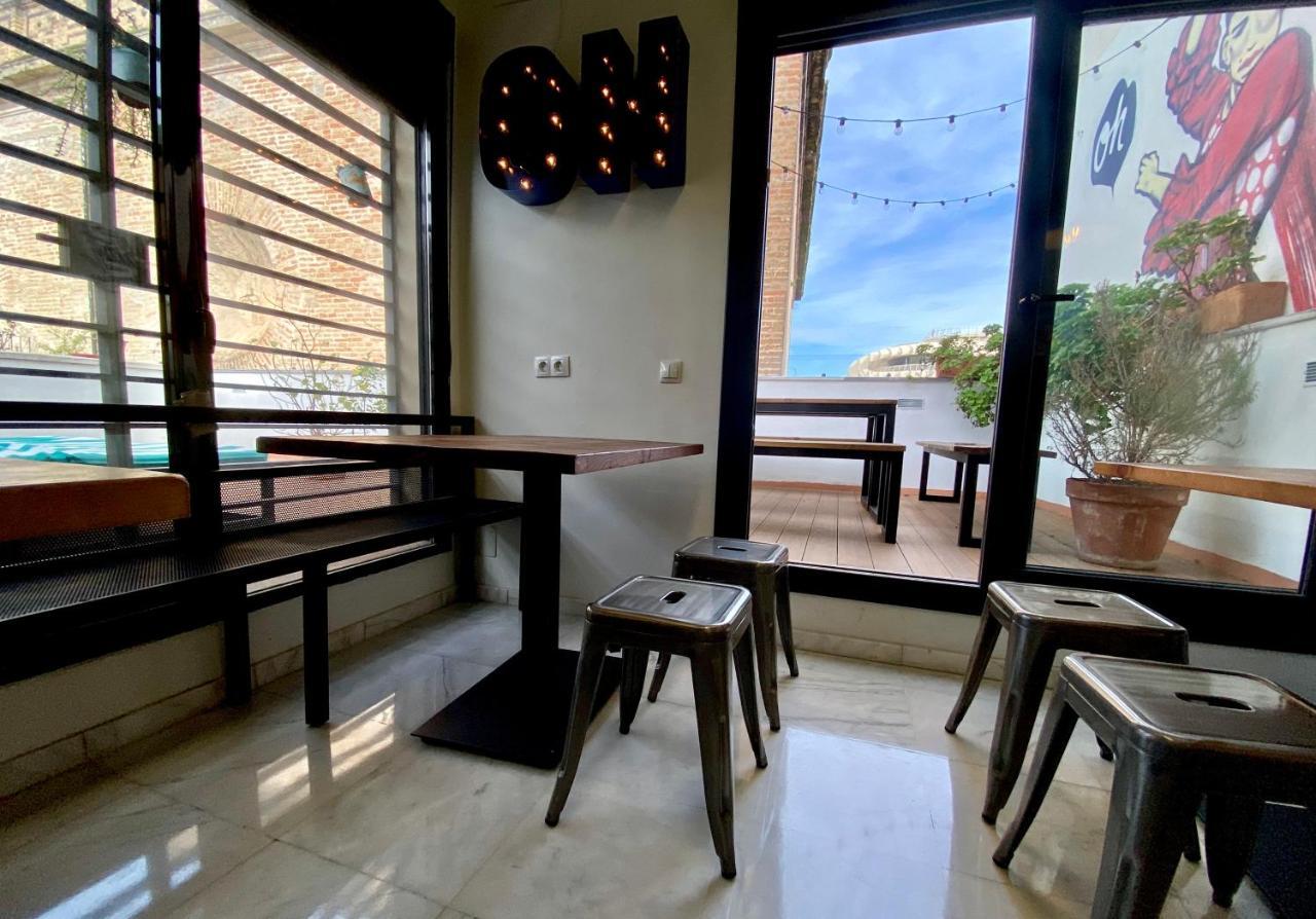 Joy Setas Coworking Hostel Sevilla Bagian luar foto