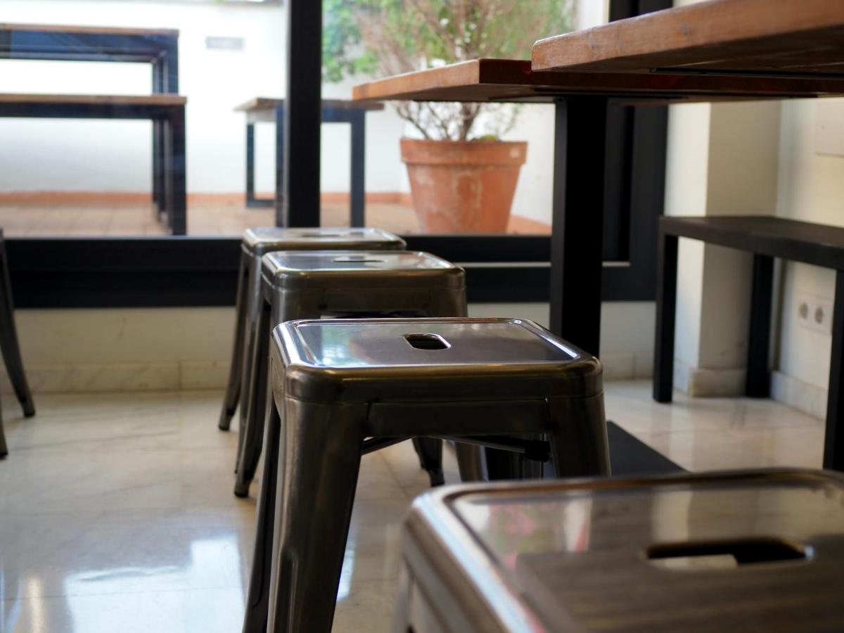 Joy Setas Coworking Hostel Sevilla Bagian luar foto