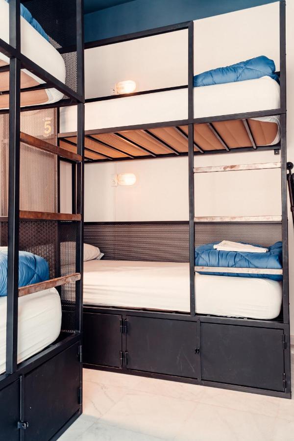 Joy Setas Coworking Hostel Sevilla Bagian luar foto