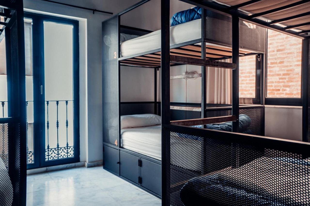 Joy Setas Coworking Hostel Sevilla Bagian luar foto