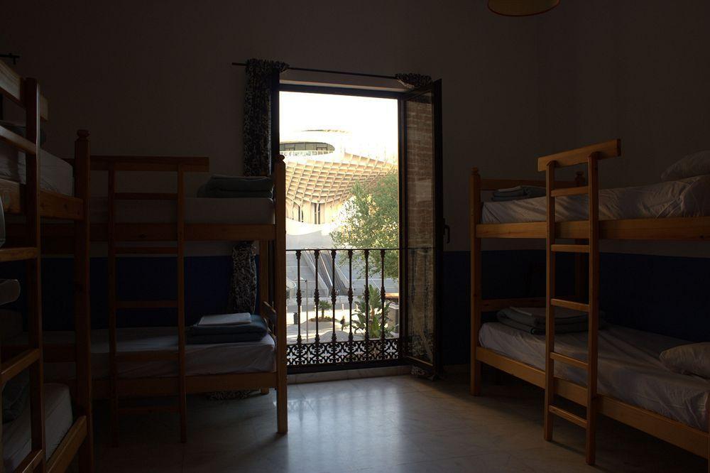 Joy Setas Coworking Hostel Sevilla Bagian luar foto