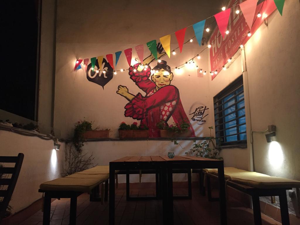 Joy Setas Coworking Hostel Sevilla Bagian luar foto