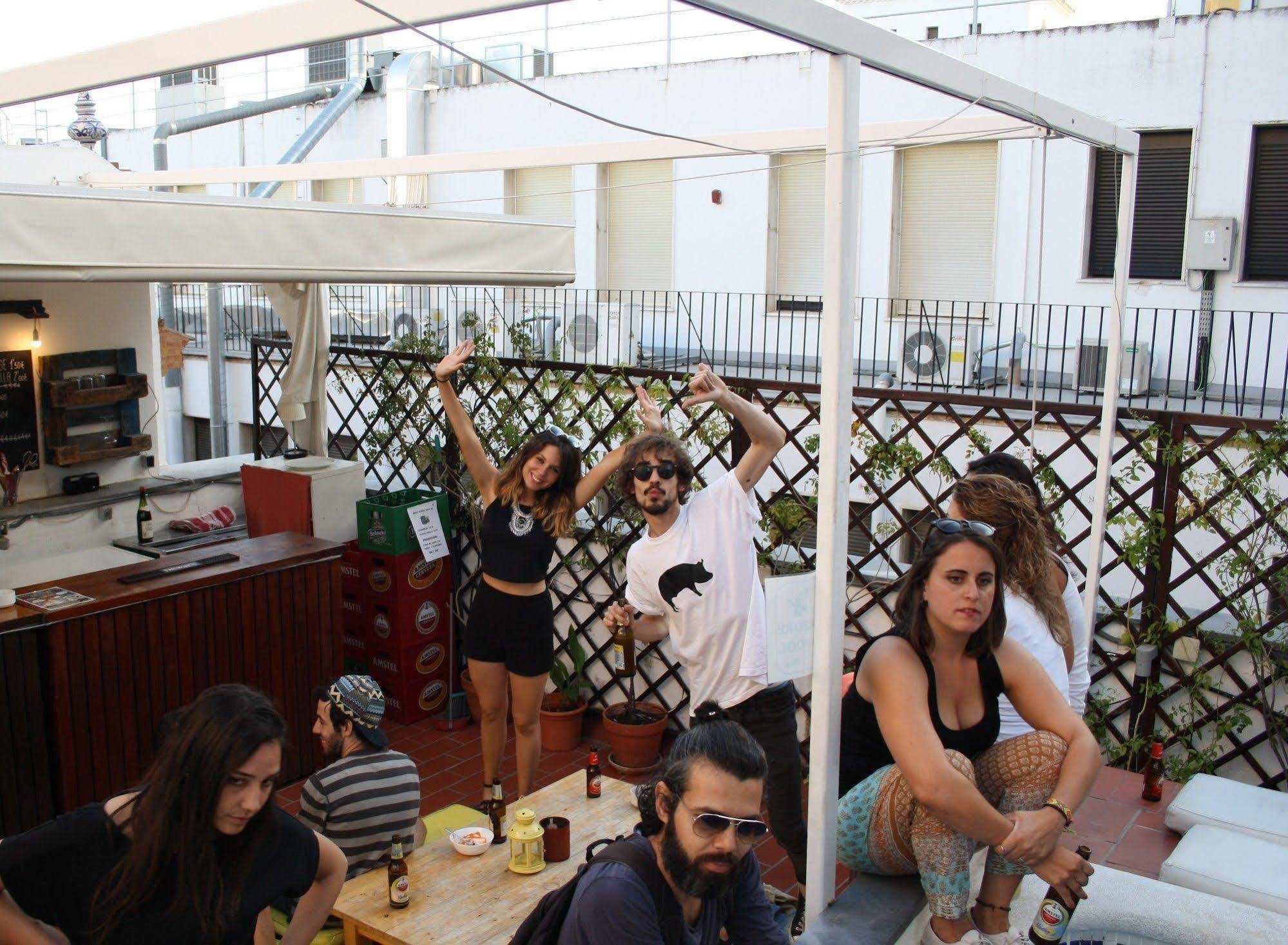 Joy Setas Coworking Hostel Sevilla Bagian luar foto